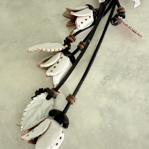 White Floral Leather Flower - Picture 2 of 7